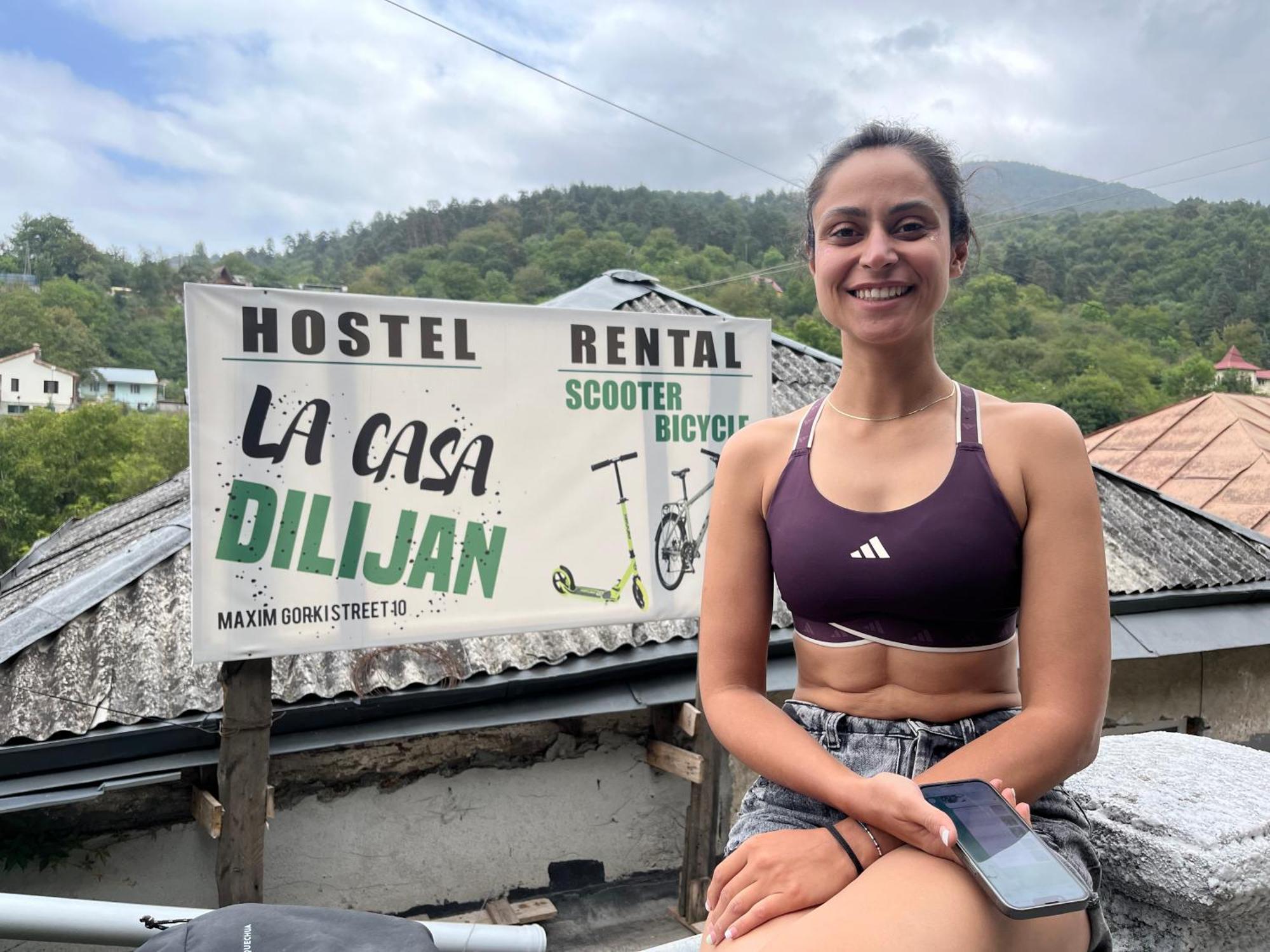 Hostel La Casa ディリジャン エクステリア 写真